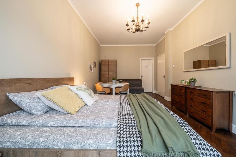 3 Bdr - Top Center Artistic Apartment - 115 M2 София Экстерьер фото